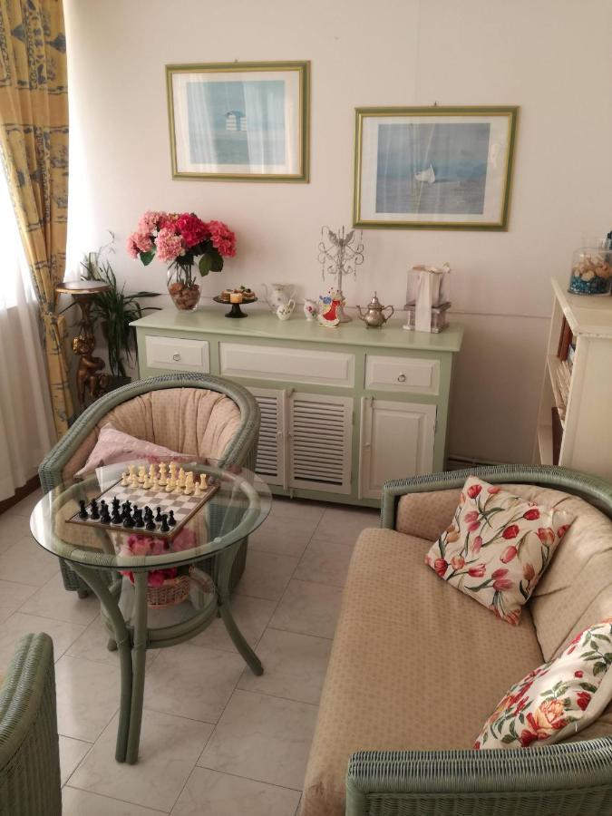 La Casa Del Mare Apartment Carrara Bagian luar foto